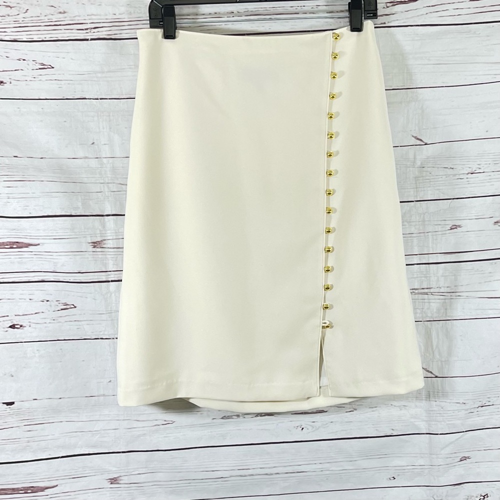 Talbot‎ Women's A-Line Skirt Size 4 Ivory Lined Gold Buttons.